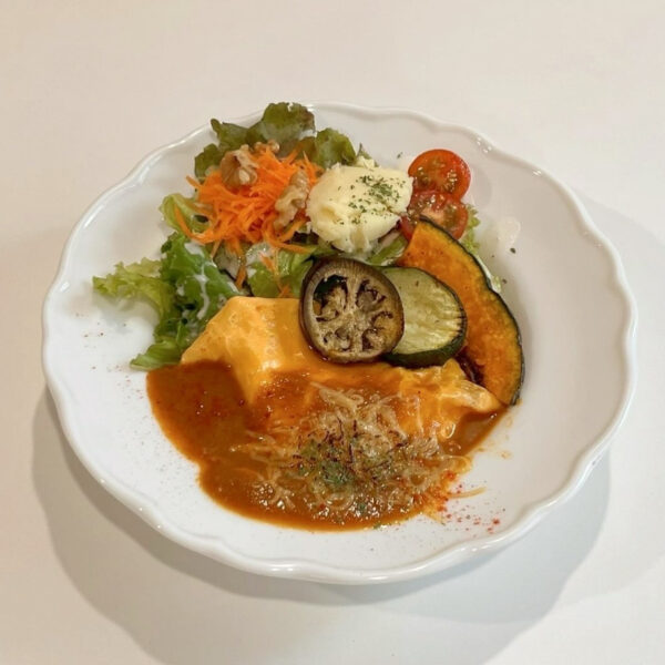 8月1日start… 夏野菜カレーオムライ