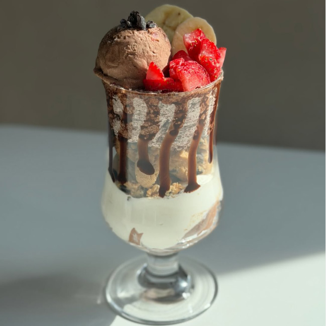 2月5日start… 4種のチョコっと贅沢パフェ🍫